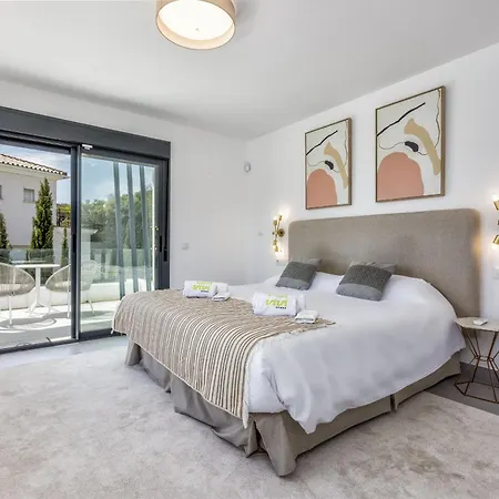 Vivi Homes -villa Ruby Pool, Garden, Golf & Villa