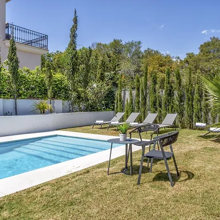 Vivi Homes -villa Ruby Pool, Garden, Golf &