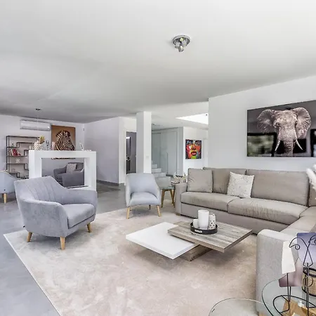 Vivi Homes -villa Ruby Pool, Garden, Golf & *